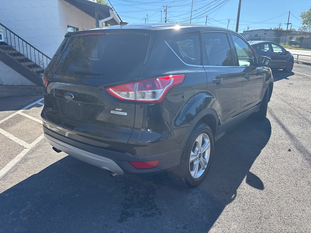Photo 14 of this FORD ESCAPE