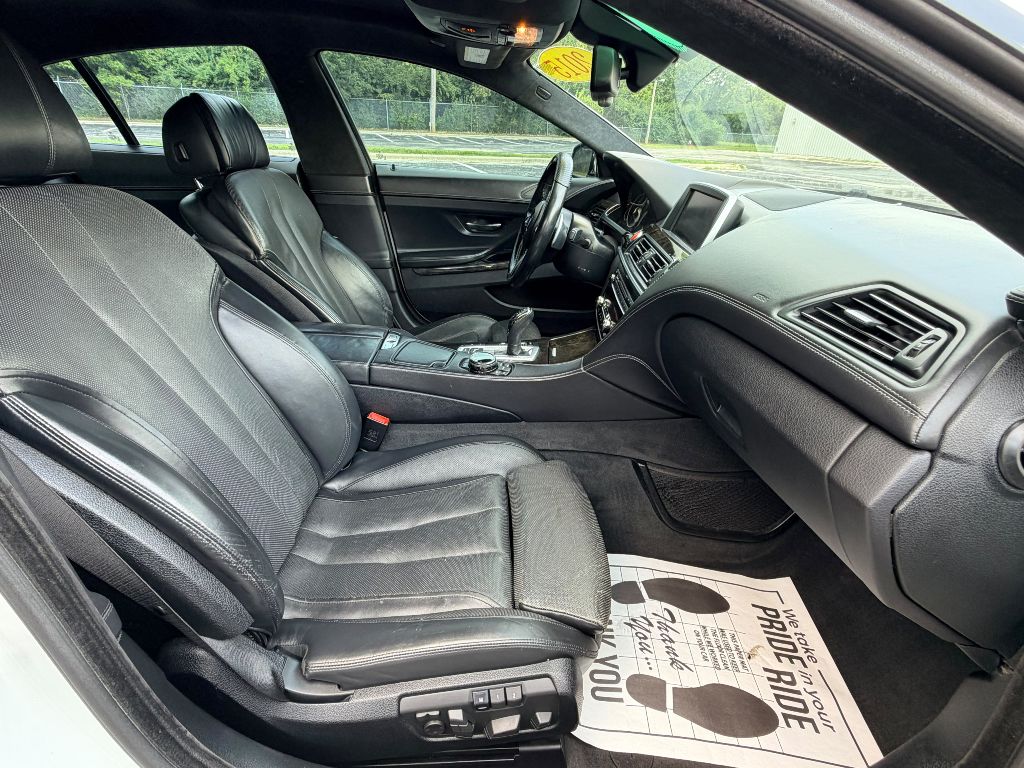 Photo 13 of this BMW 6 SERIES