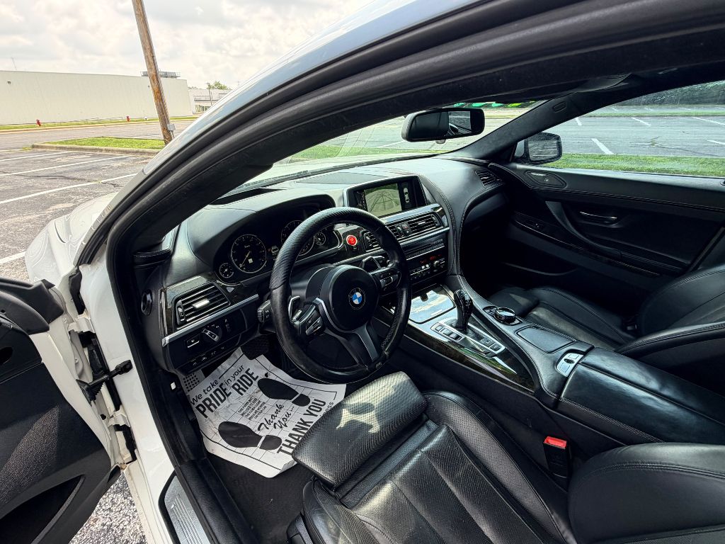 Photo 18 of this BMW 6 SERIES