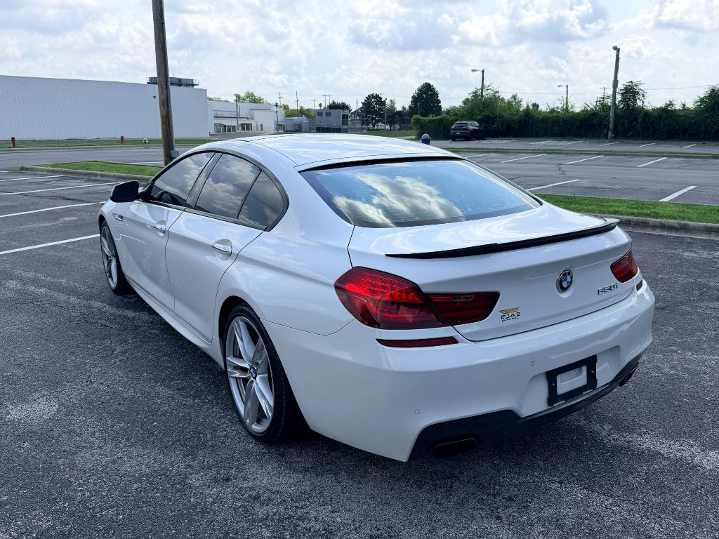 Photo 7 of this BMW 6 SERIES