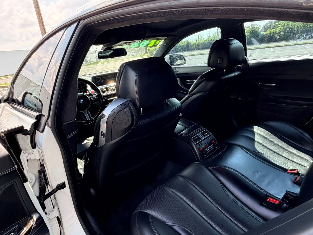 Photo 30 of this BMW 6 SERIES