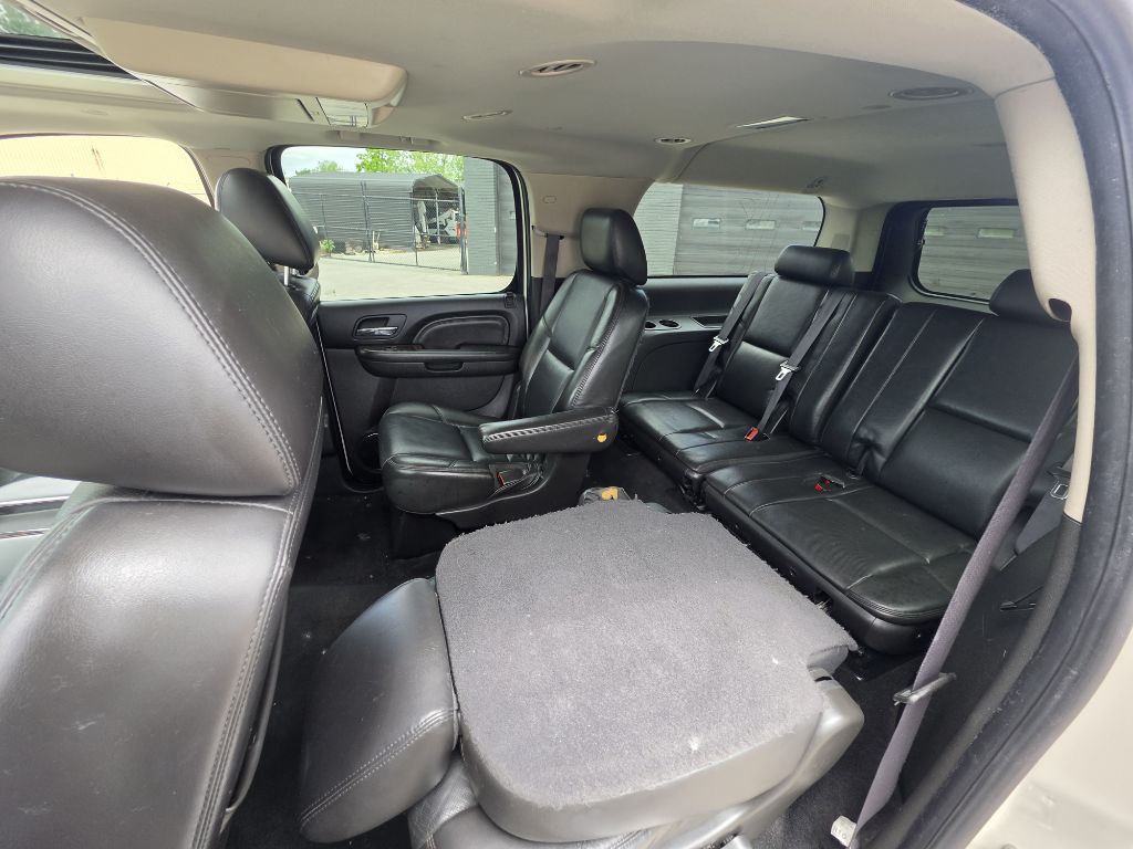 Photo 29 of this GMC YUKON XL