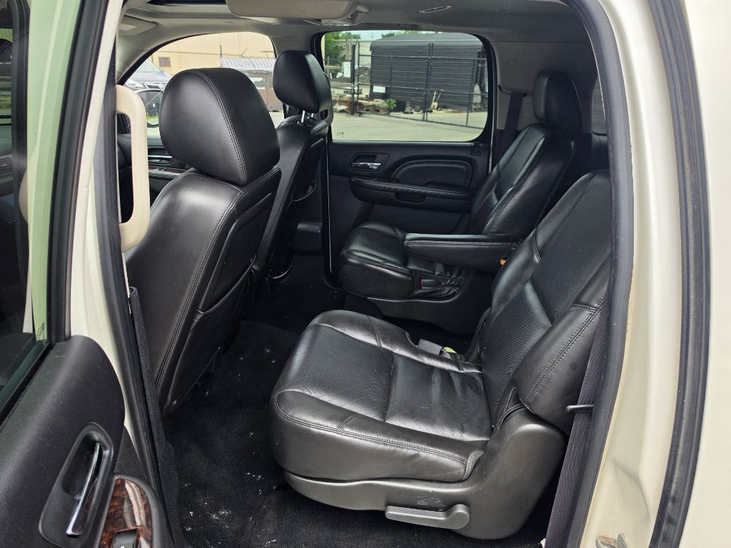 Photo 24 of this GMC YUKON XL