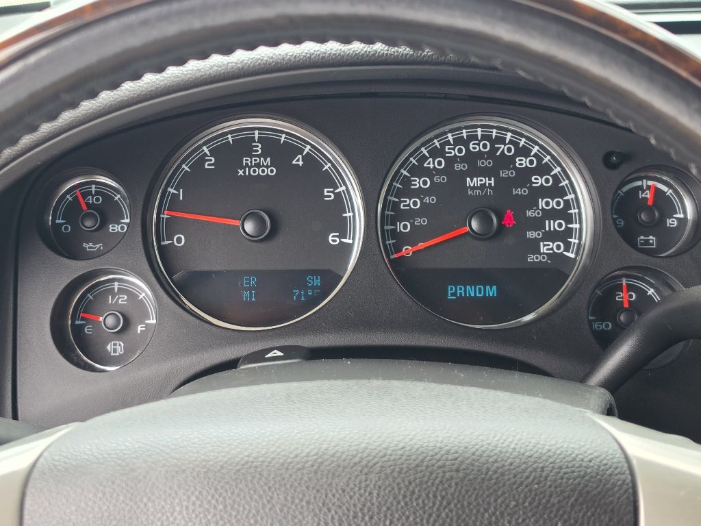 Photo 21 of this GMC YUKON XL