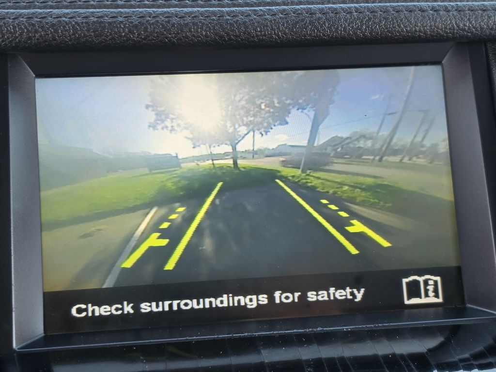 Photo 30 of this LAND ROVER LR4