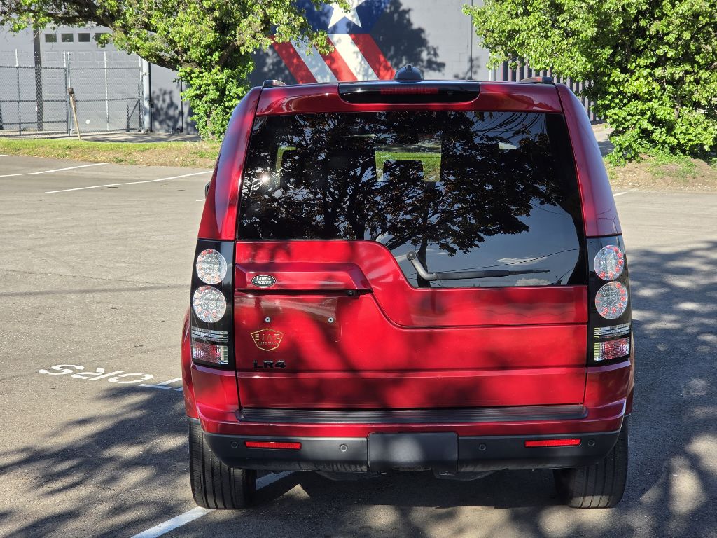 Photo 6 of this LAND ROVER LR4
