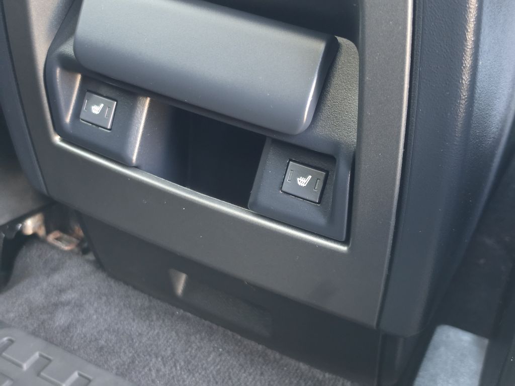 Photo 24 of this LAND ROVER LR4