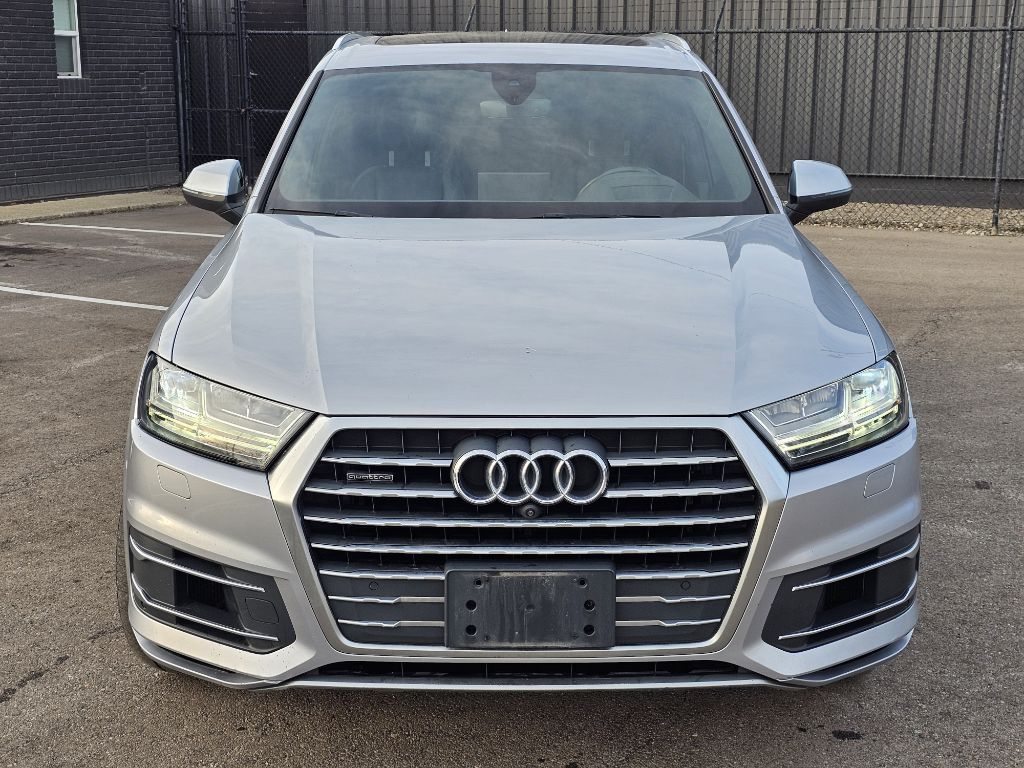 Photo 9 of this AUDI Q7