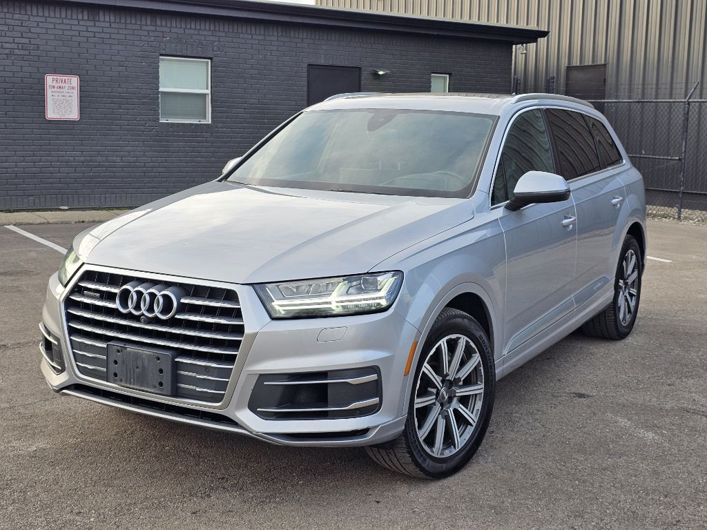 Photo 3 of this AUDI Q7