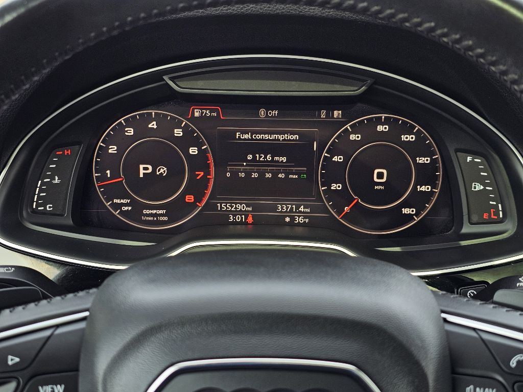Photo 17 of this AUDI Q7