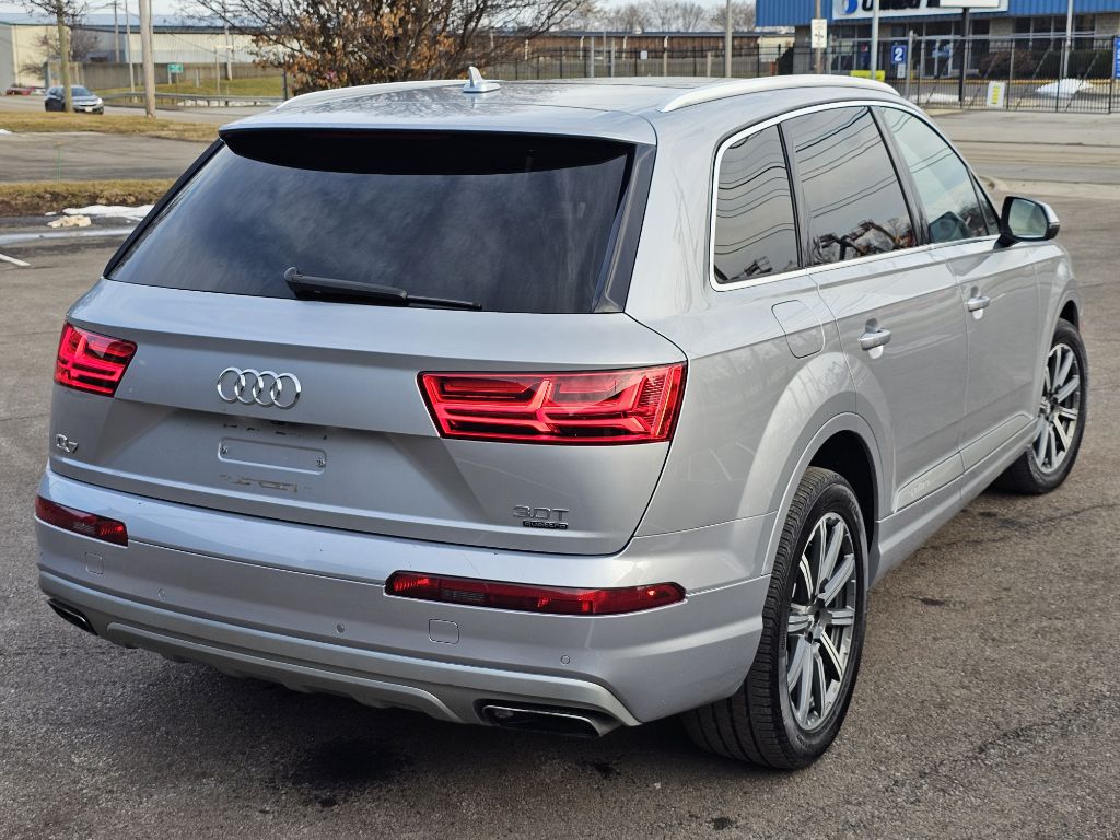 Photo 4 of this AUDI Q7