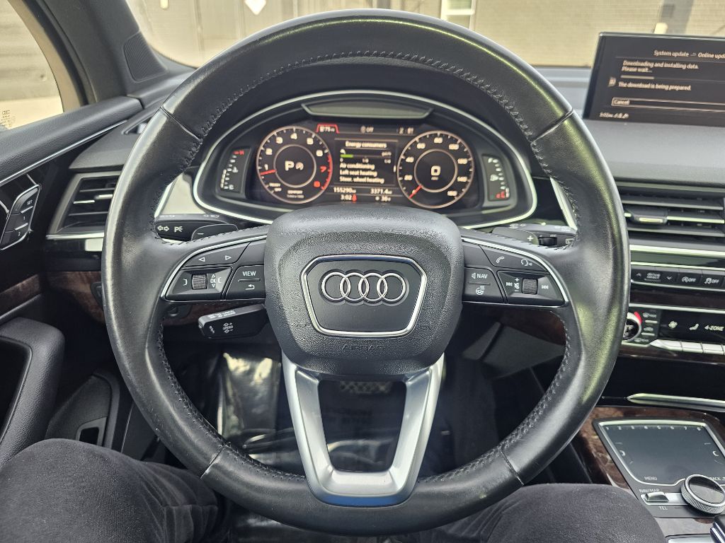 Photo 16 of this AUDI Q7