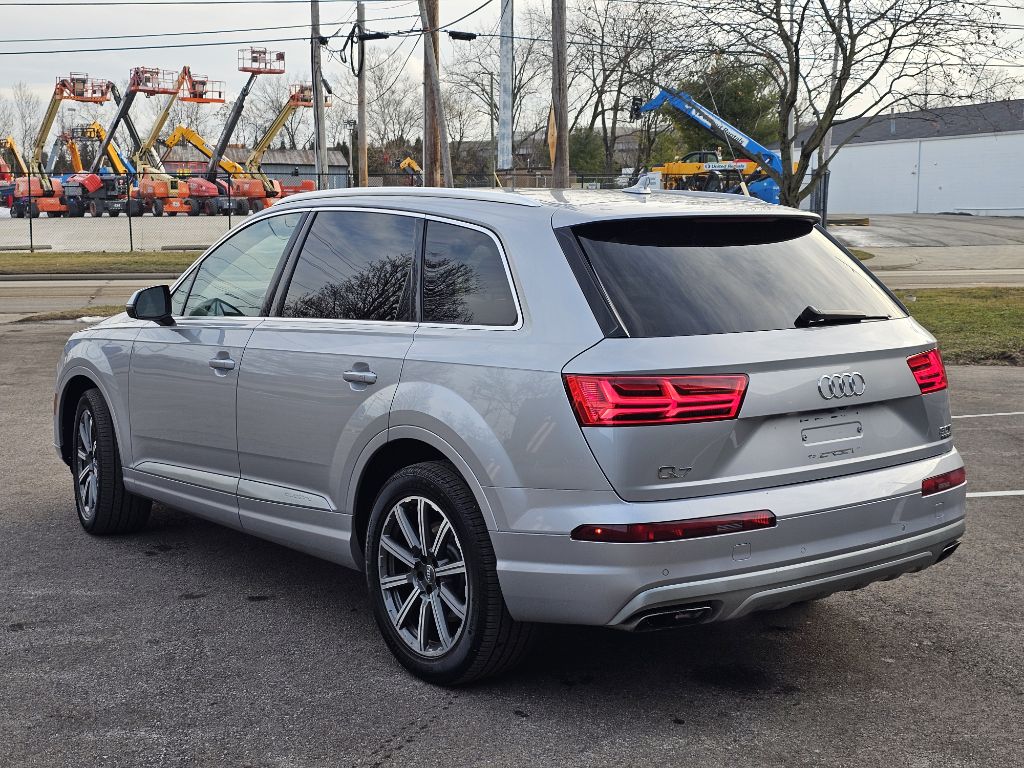Photo 6 of this AUDI Q7