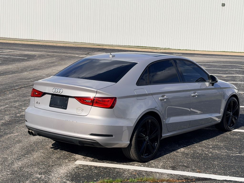 Photo 7 of this AUDI A3
