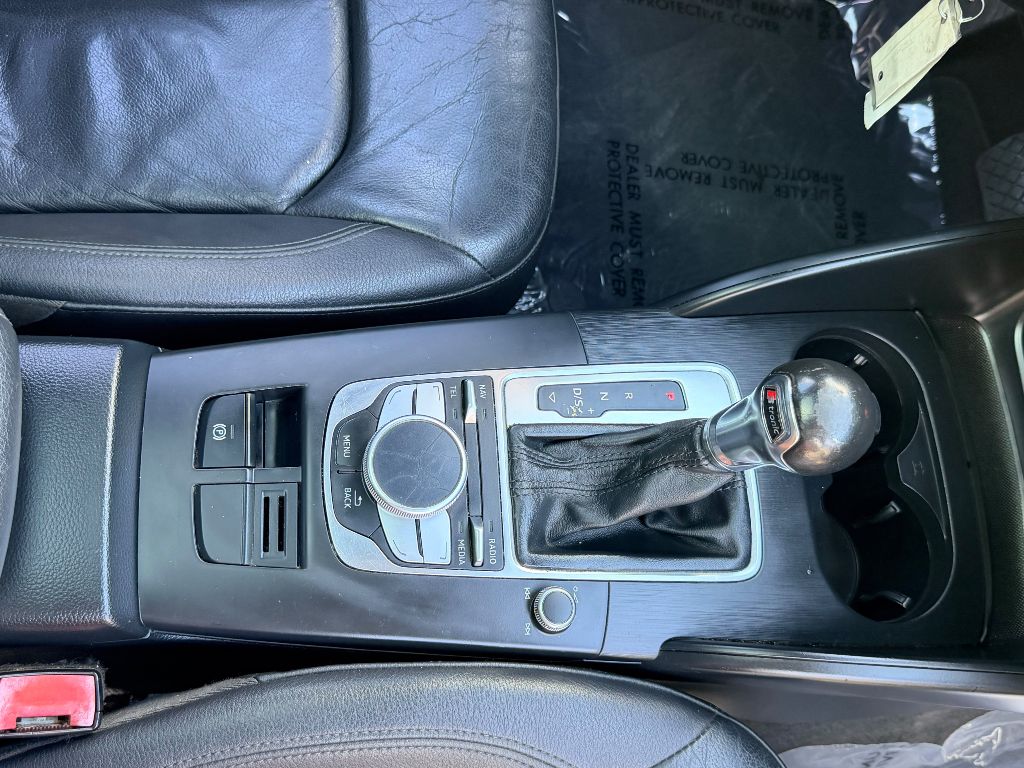 Photo 13 of this AUDI A3