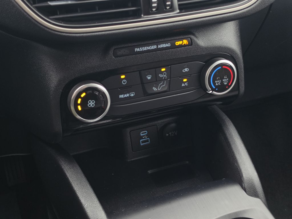 Photo 28 of this FORD ESCAPE