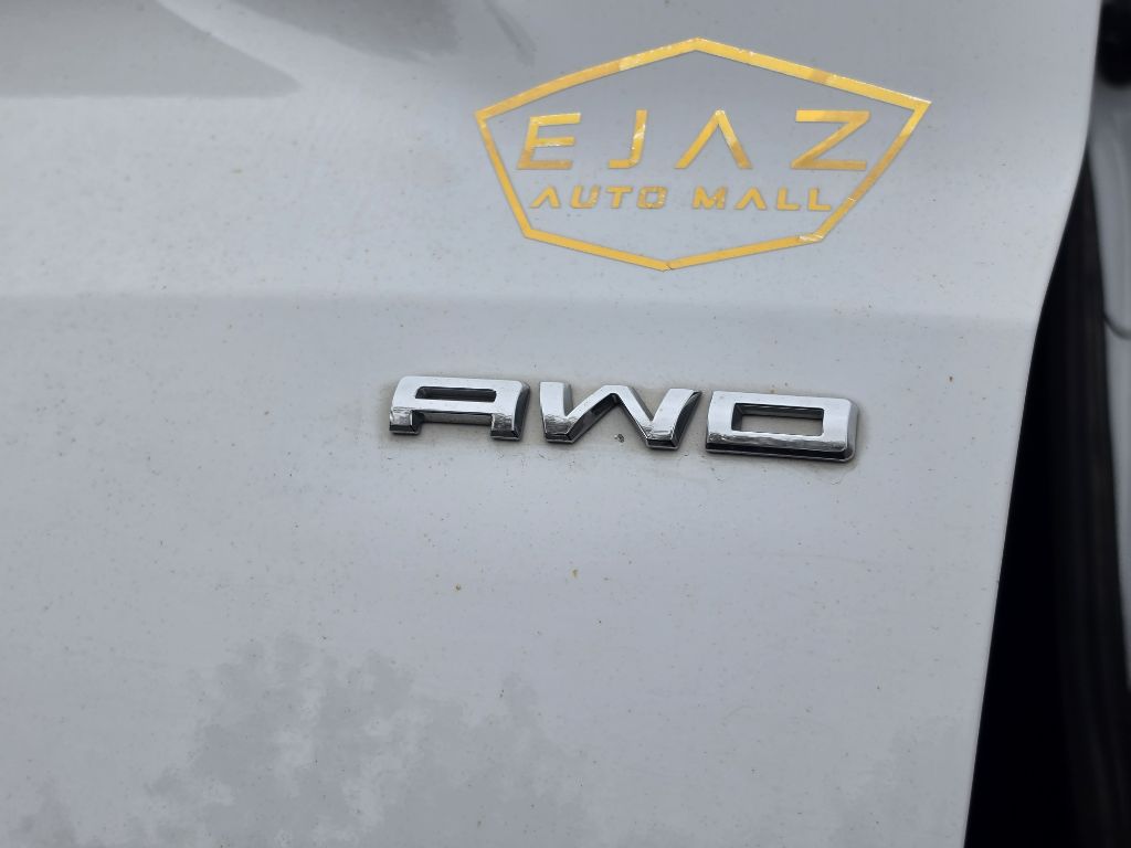 Photo 30 of this FORD ESCAPE