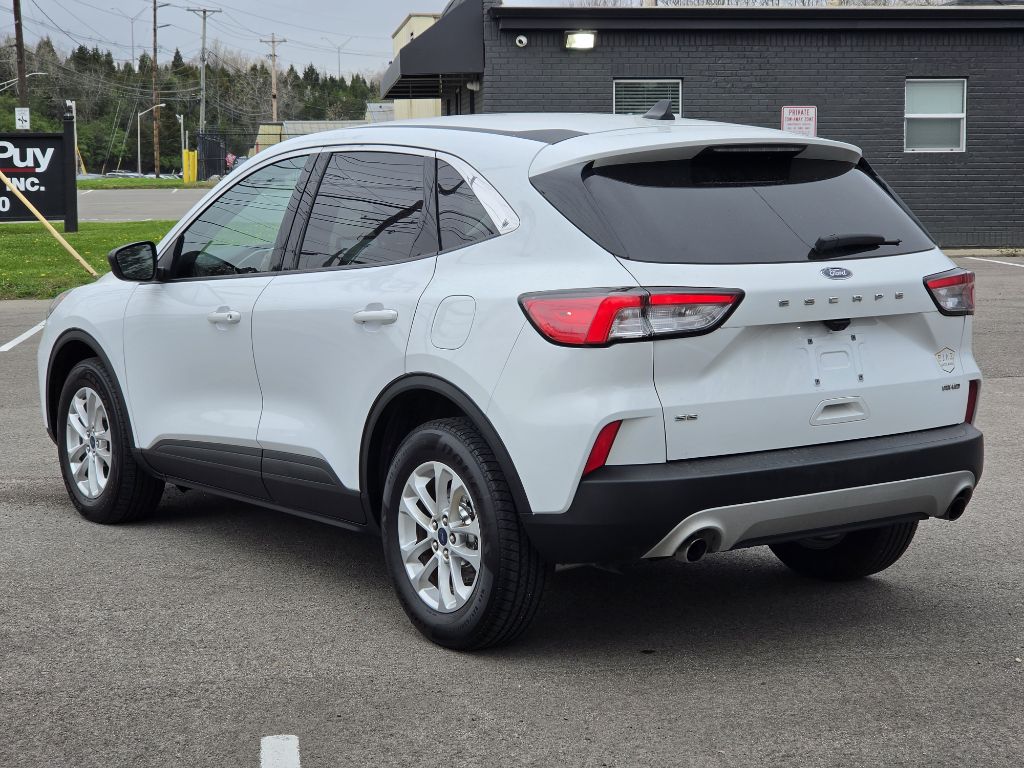 Photo 10 of this FORD ESCAPE