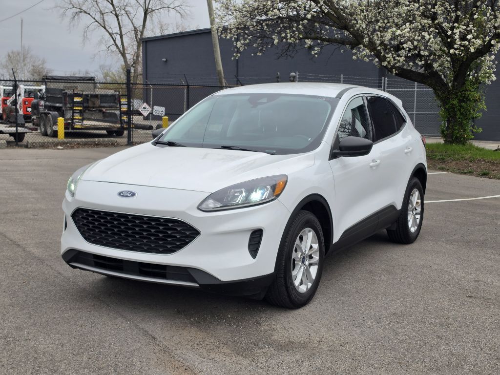 Photo 6 of this FORD ESCAPE