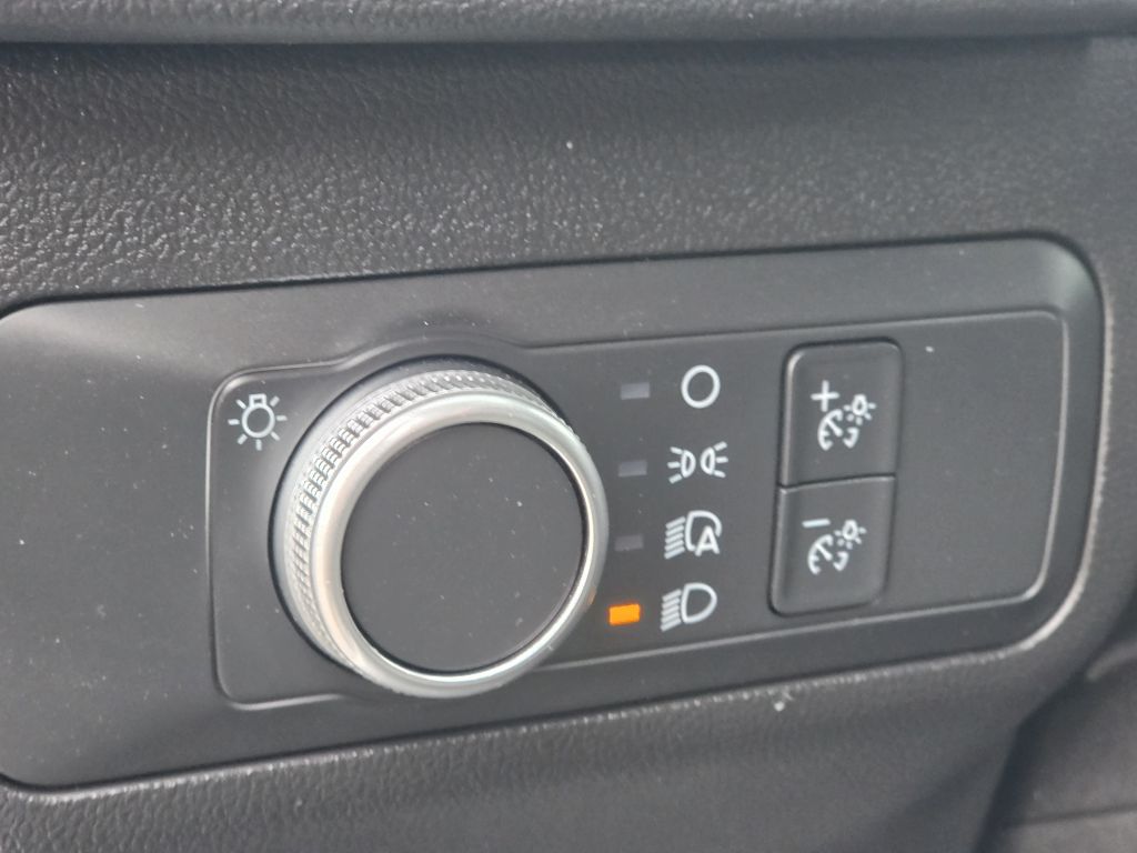 Photo 22 of this FORD ESCAPE