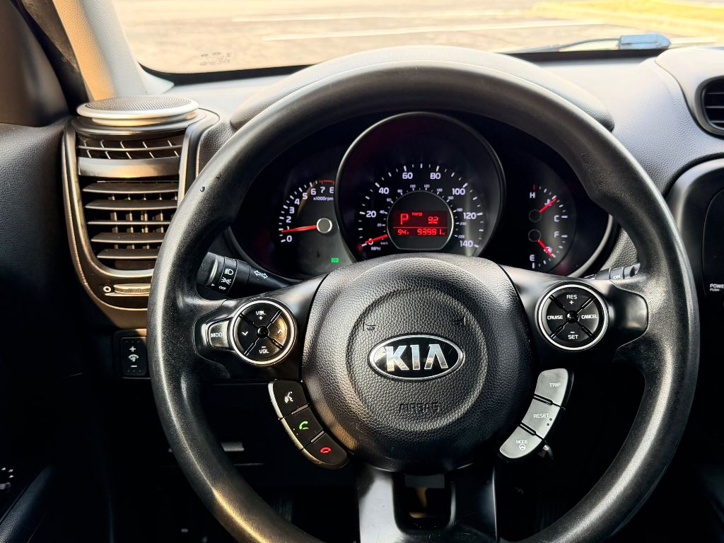 Photo 22 of this KIA SOUL