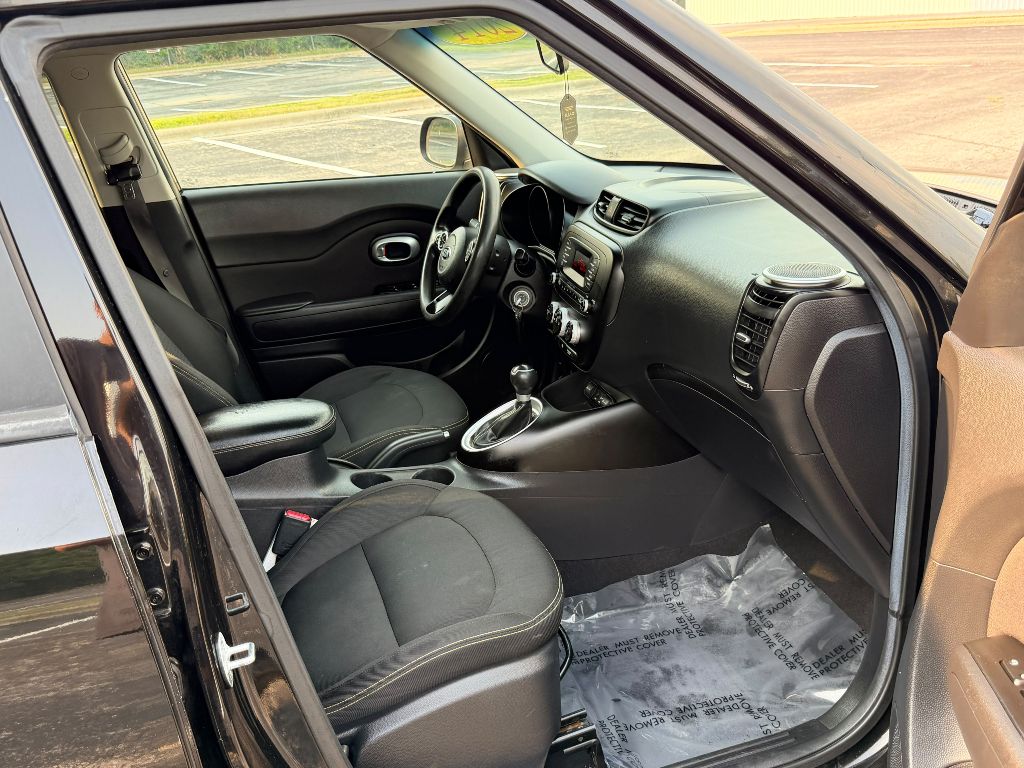 Photo 13 of this KIA SOUL