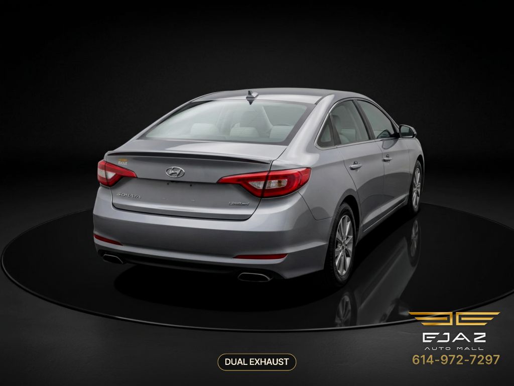 Photo 4 of this HYUNDAI SONATA