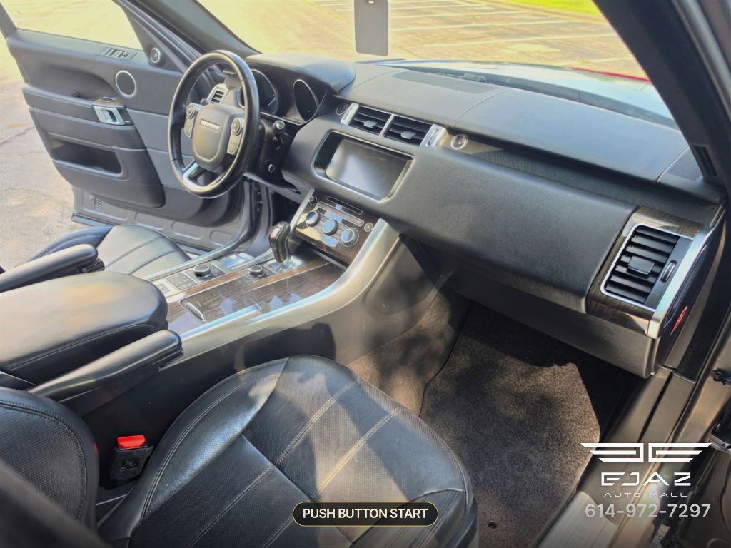 Photo 13 of this LAND ROVER RANGE ROVER SPO