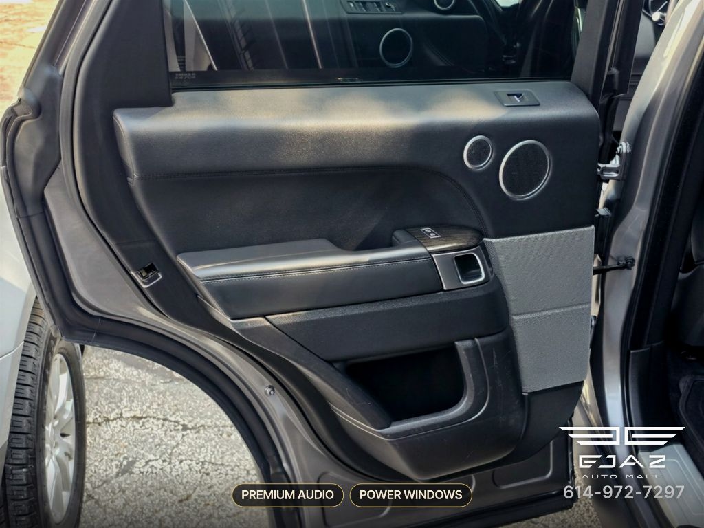 Photo 53 of this LAND ROVER RANGE ROVER SPO