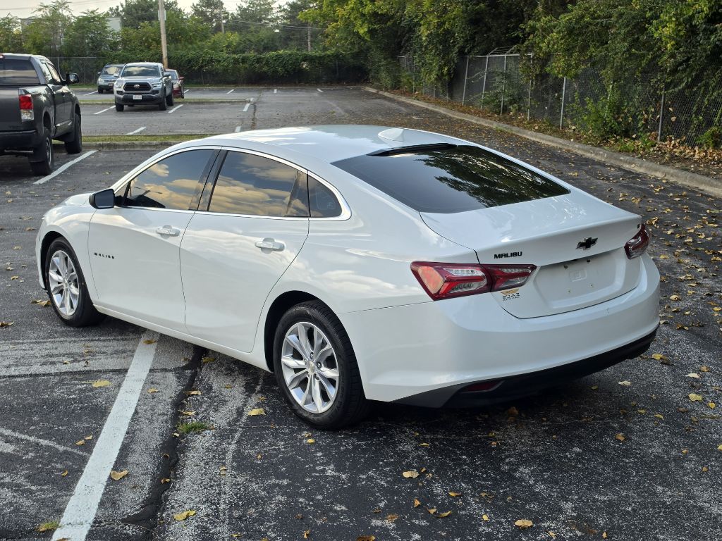 Photo 8 of this CHEVROLET MALIBU
