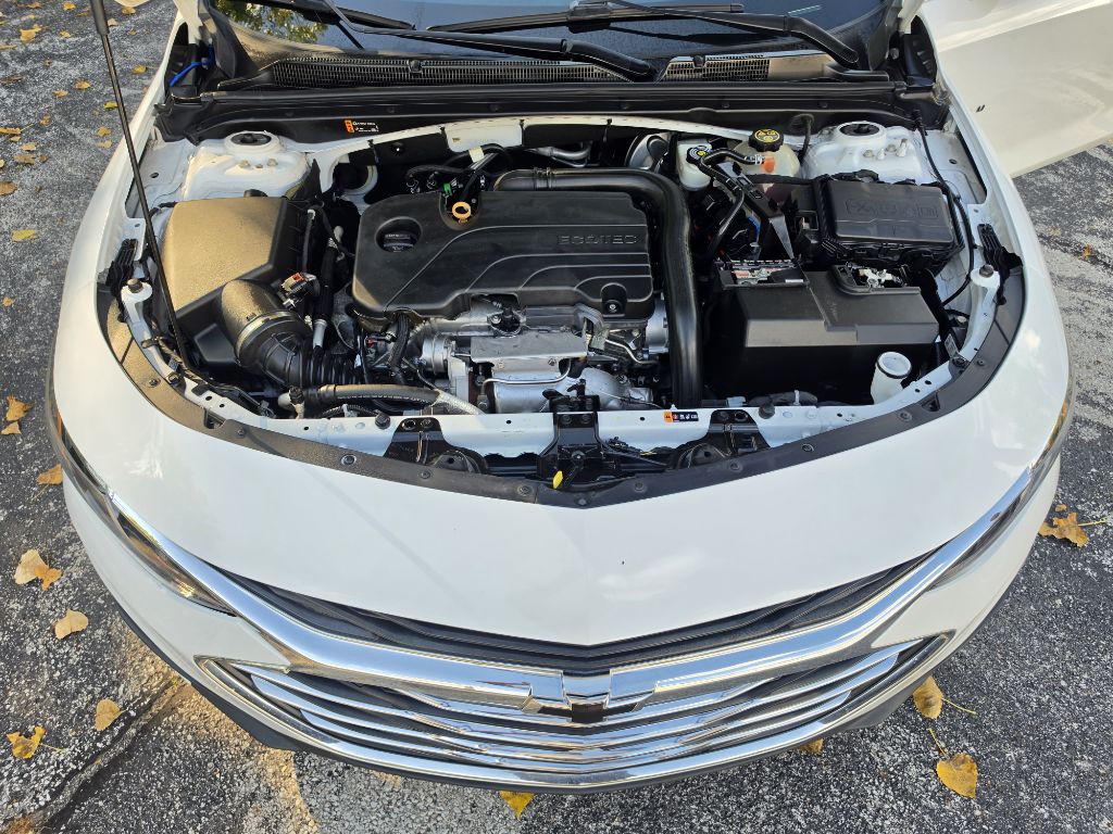 Photo 21 of this CHEVROLET MALIBU
