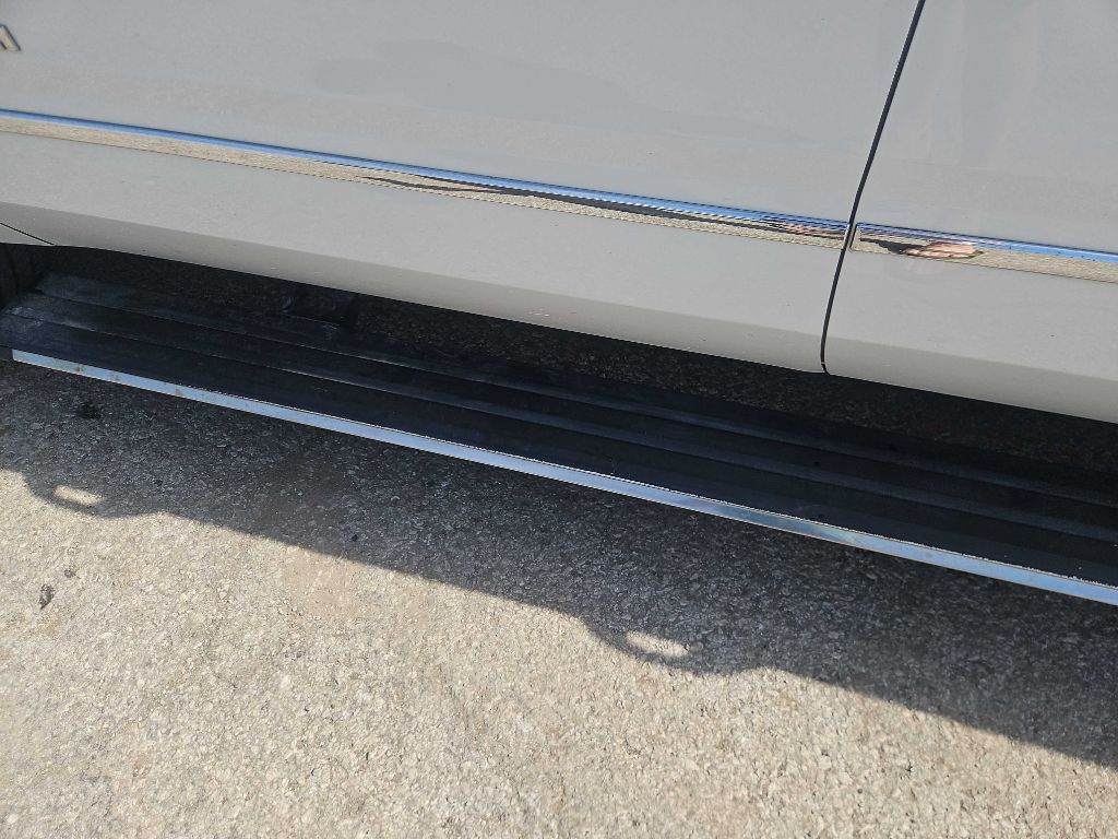 Photo 24 of this GMC YUKON XL
