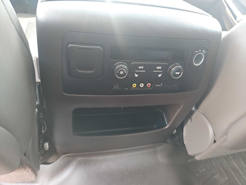 Photo 28 of this GMC YUKON XL