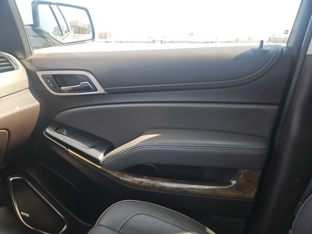 Photo 21 of this GMC YUKON XL