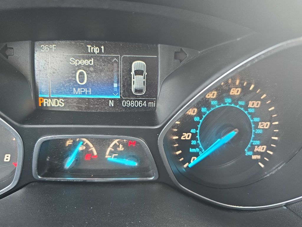 Photo 13 of this FORD ESCAPE