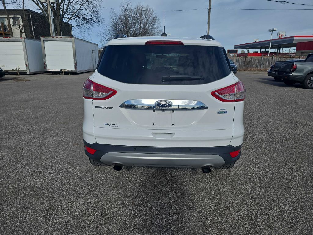 Photo 6 of this FORD ESCAPE