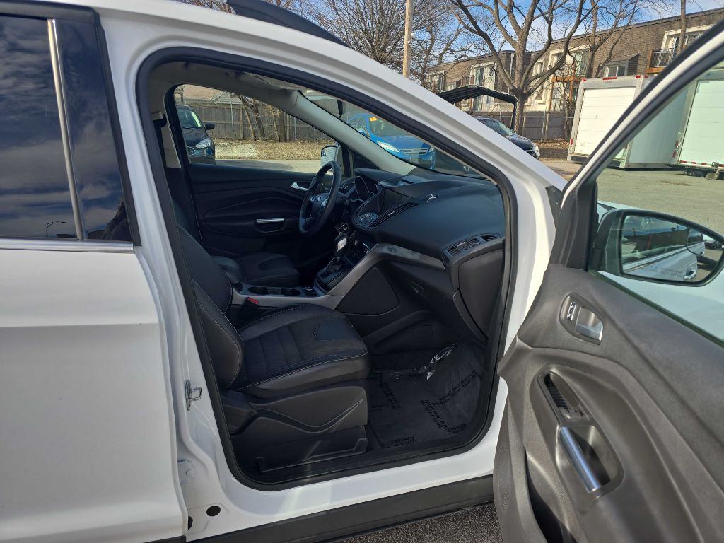 Photo 19 of this FORD ESCAPE