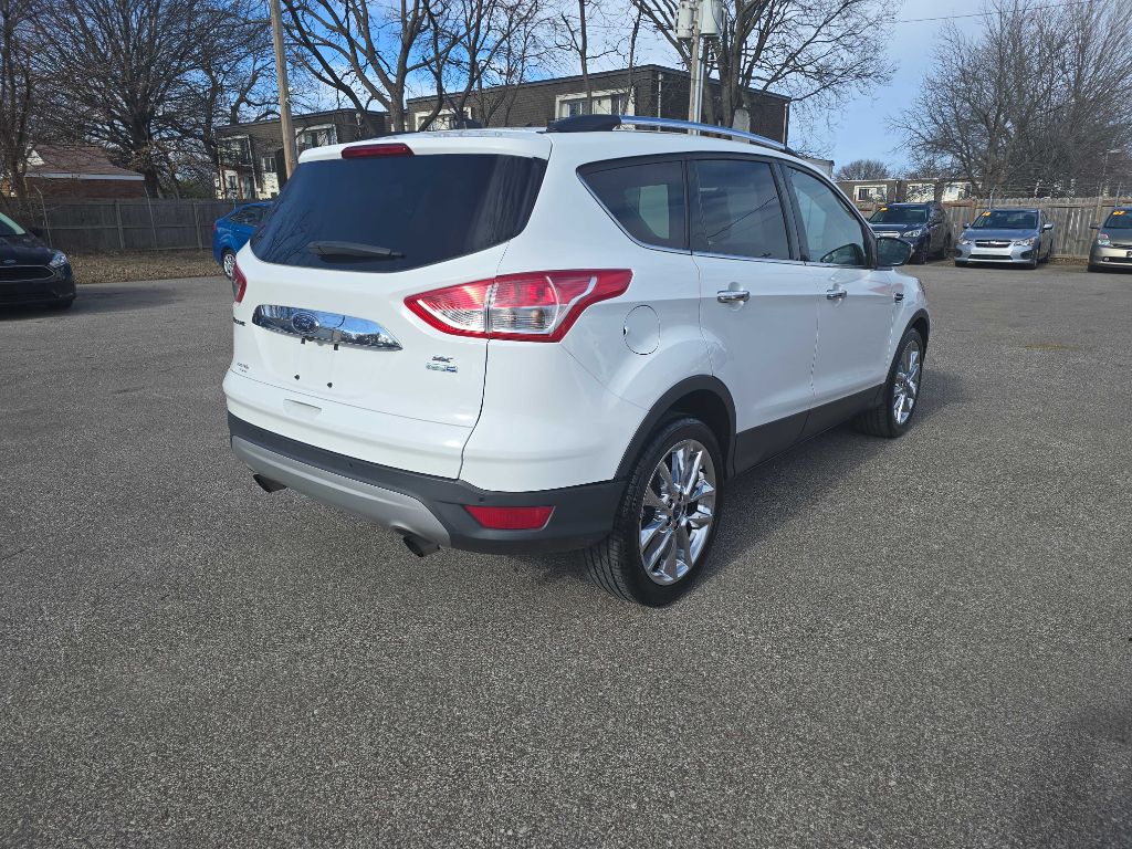 Photo 5 of this FORD ESCAPE