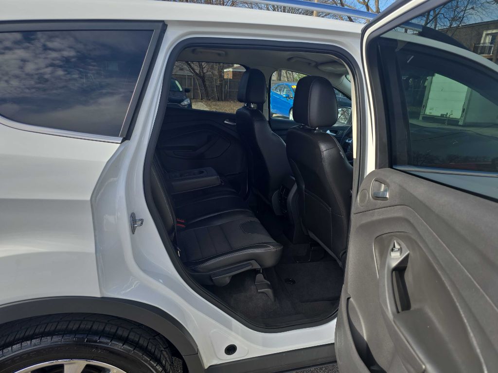 Photo 27 of this FORD ESCAPE