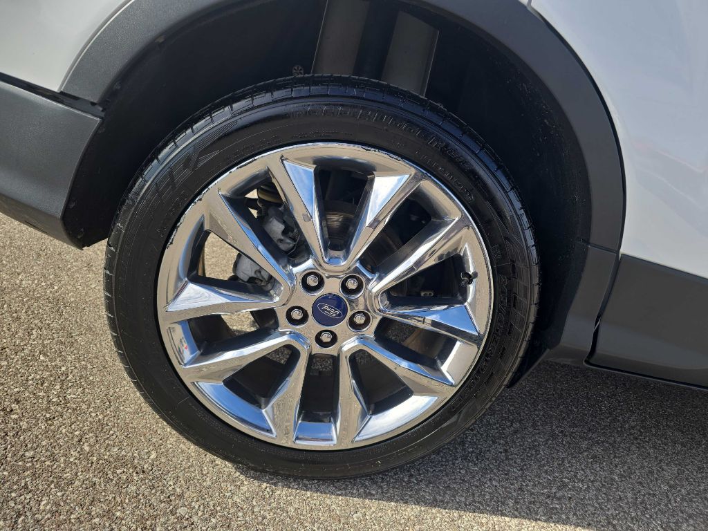 Photo 38 of this FORD ESCAPE