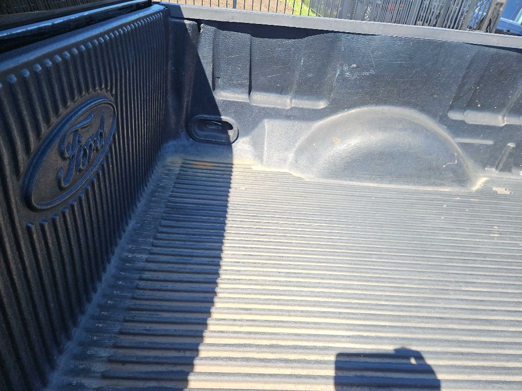 Photo 34 of this FORD F-150