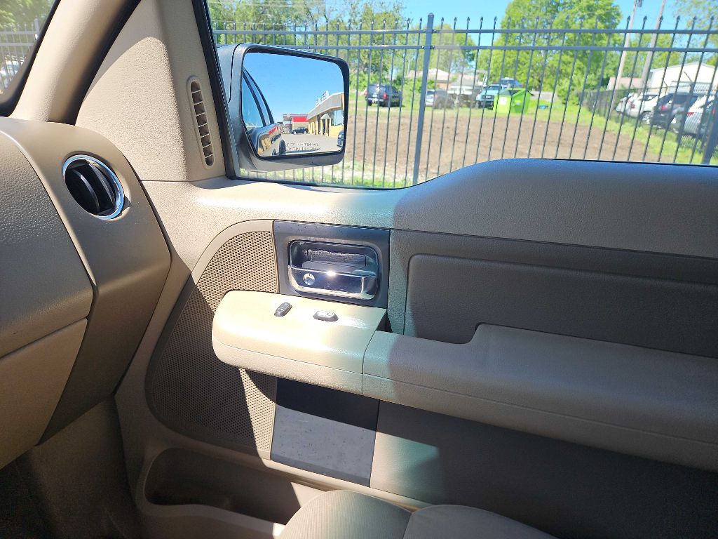 Photo 20 of this FORD F-150