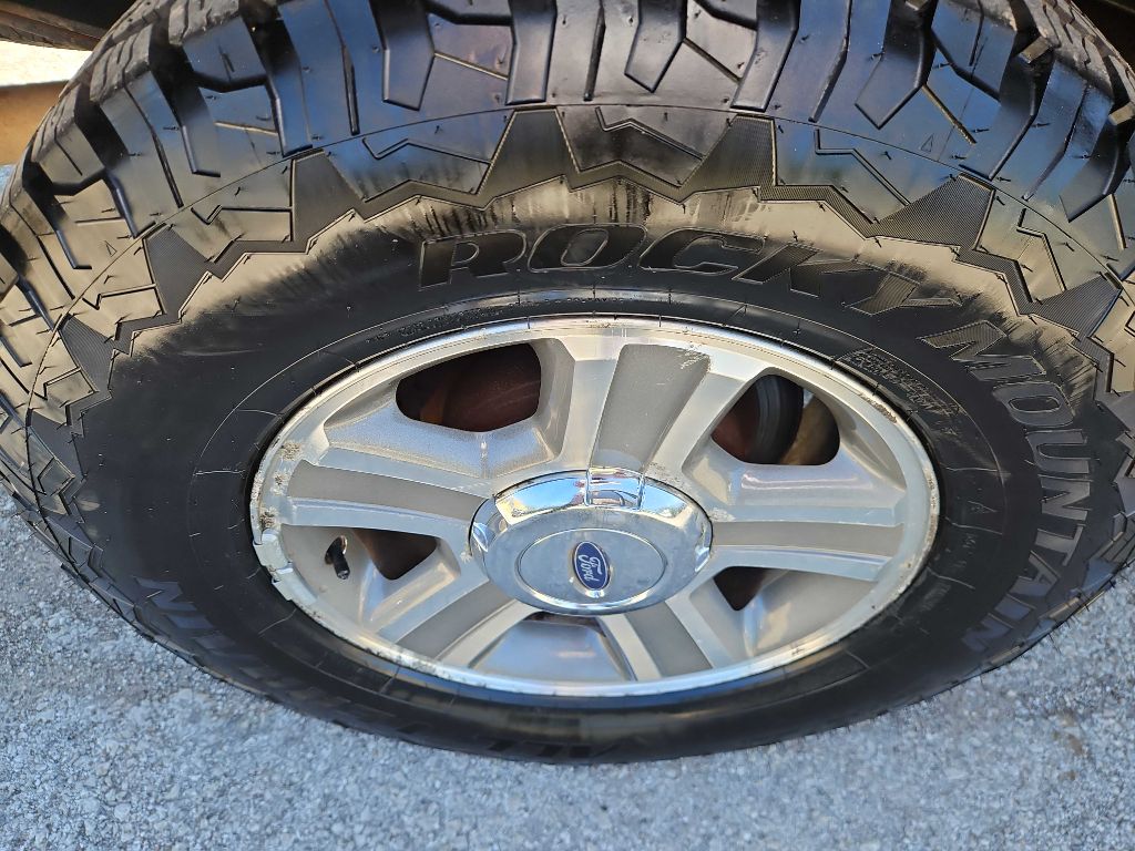 Photo 30 of this FORD F-150