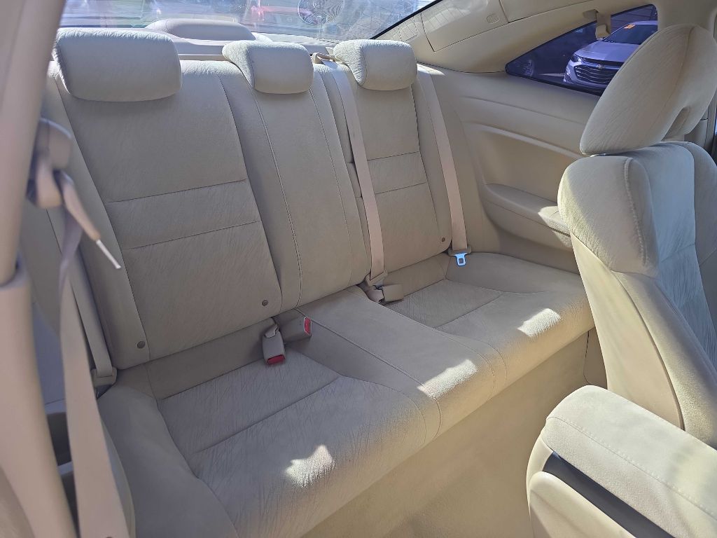Photo 21 of this HONDA CIVIC
