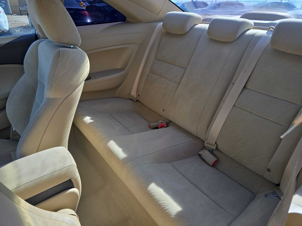 Photo 12 of this HONDA CIVIC