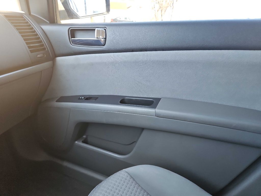 Photo 18 of this NISSAN SENTRA
