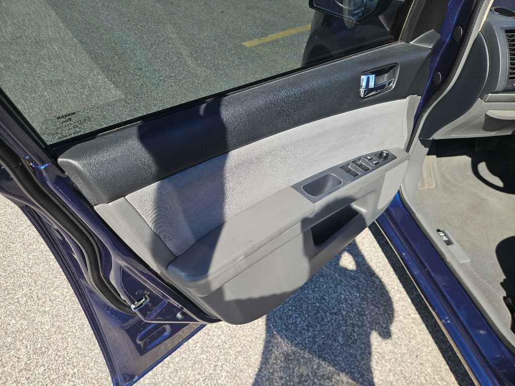 Photo 7 of this NISSAN SENTRA