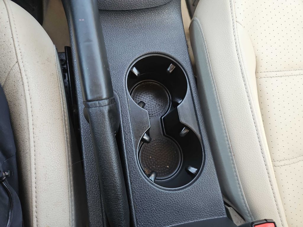 Photo 20 of this VOLKSWAGEN JETTA