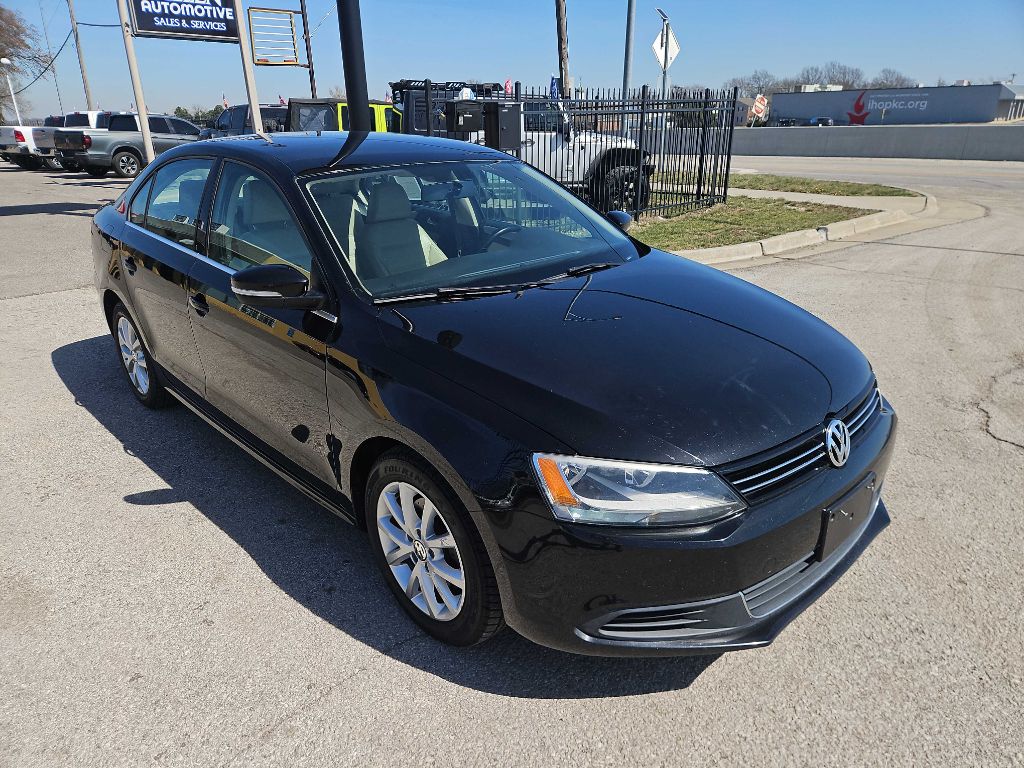 Photo 7 of this VOLKSWAGEN JETTA