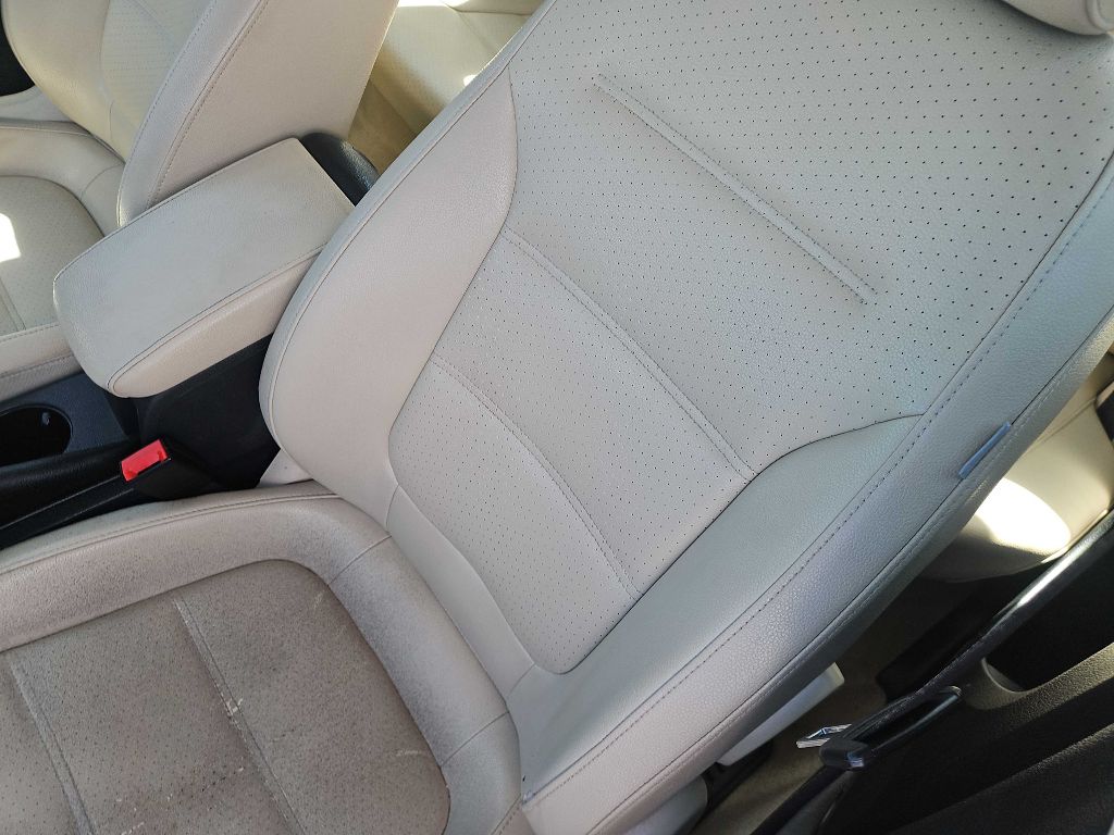 Photo 12 of this VOLKSWAGEN JETTA